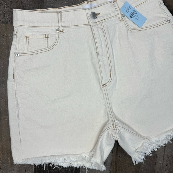 NWT LOFT Denim Shorts size 30/10 petite - Picture 2 of 10